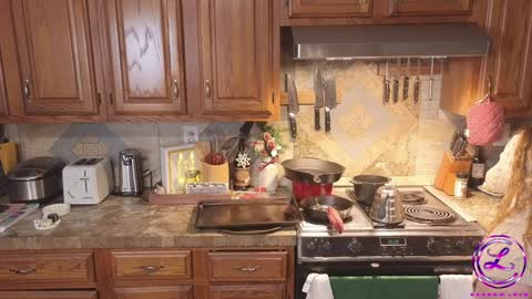 Snapshot of chroniclove chatting on January 12, 2025, 11:15 pm Marley online show from January 12, 2025, 11:15 pm