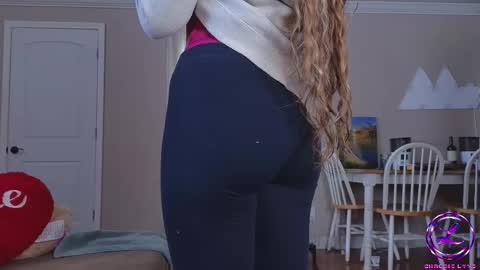 Snapshot of chroniclove chatting on February 19, 2025, 7:48 pm Marley online show from February 19, 2025, 7:48 pm