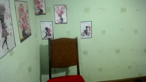 Diana online show from December 7, 2024, 7:43 pm