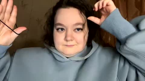 Snapshot of chubby__katie_ chatting on March 6, 2025, 9:42 pm Kat online show from March 6, 2025, 9:42 pm