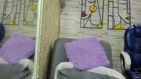 Im Sara  online show from December 19, 2024, 5:50 pm