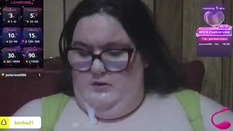 Snapshot of chubbydevil22 chatting on February 12, 2026, 12:27 am kenli online show from February 12, 2026, 12:27 am