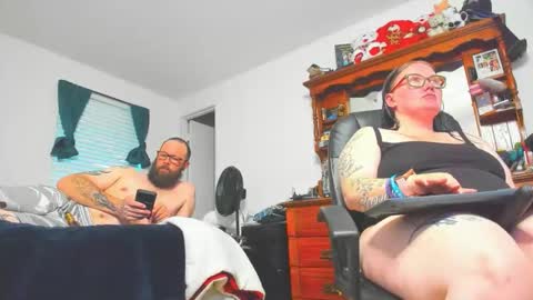 chubbyshygirl92 online show from April 26, 2026, 2:20 am