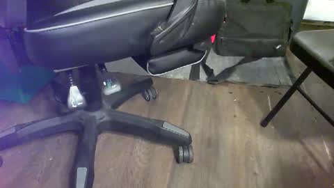 chubtoy online show from February 19, 2026, 12:50 am