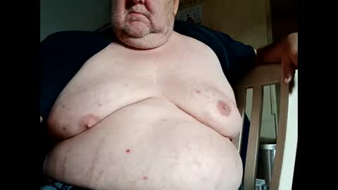 Snapshot of chubyluver11896 chatting on December 17, 2025, 4:24 pm chubyluver11896 online show from December 17, 2025, 4:24 pm