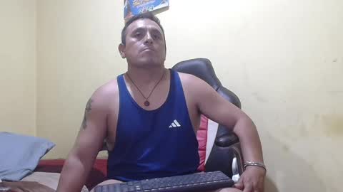 Snapshot of chupameloxxx3 chatting on January 4, 2025, 7:44 pm el papi online show from January 4, 2025, 7:44 pm