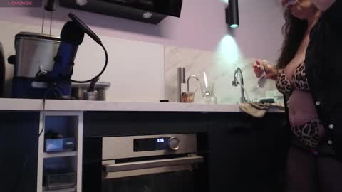 Jessica online show from February 6, 2026, 2:16 am