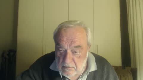 Snapshot of ciaoamoremio4 chatting on December 8, 2024, 2:28 am ciaoamoremio4 online show from December 8, 2024, 2:28 am