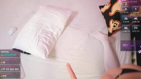 Snapshot of cii_lerry chatting on November 15, 2025, 12:30 am Lerry online show from November 15, 2025, 12:30 am