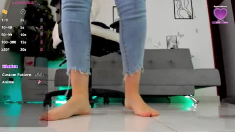 Snapshot of ciindy_lovee chatting on December 11, 2024, 1:17 pm Ciindy Lovers online show from December 11, 2024, 1:17 pm