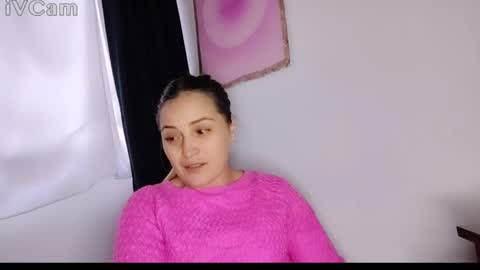 Snapshot of ciindy_lovee chatting on September 17, 2025, 10:00 pm Ciindy Lovers online show from September 17, 2025, 10:00 pm