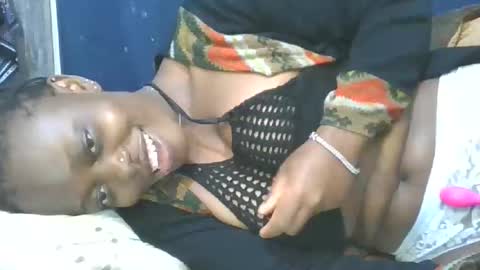 Snapshot of cilia_petite chatting on November 8, 2025, 2:34 am cilia petite online show from November 8, 2025, 2:34 am