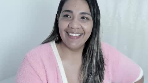 Snapshot of cinnamon_skin01 chatting on February 18, 2026, 10:28 pm Nailha online show from February 18, 2026, 10:28 pm