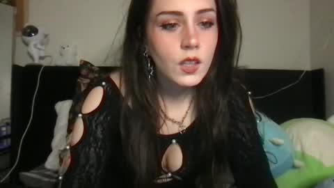 Carmen online show from April 25, 2026, 5:32 am