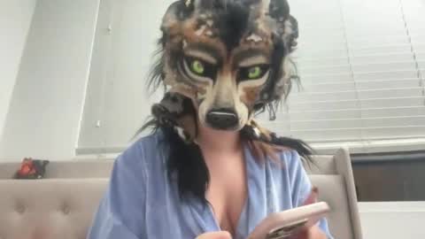 Snapshot of cinnanicos chatting on November 12, 2025, 6:36 am Nicky online show from November 12, 2025, 6:36 am