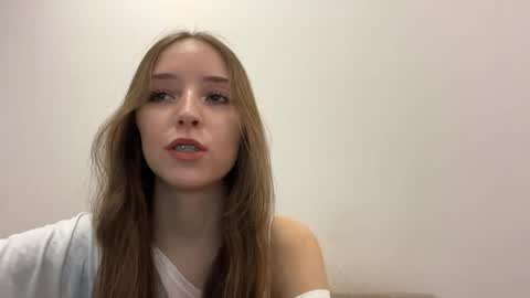 Aurora online show from April 18, 2026, 2:10 pm