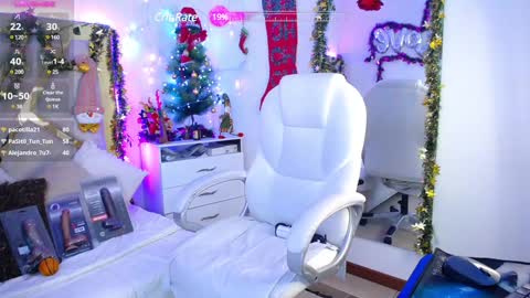 Snapshot of cintia_holms chatting on December 15, 2024, 4:15 pm Cintia online show from December 15, 2024, 4:15 pm
