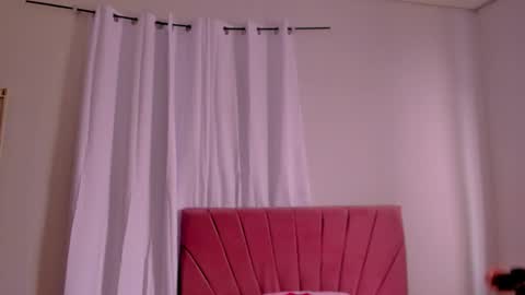 CintiaCollins  online show from January 9, 2026, 7:15 pm