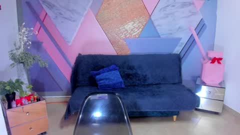  CINTIA  online show from January 18, 2025, 11:32 am