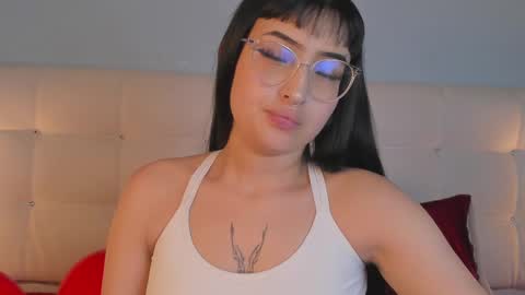 Snapshot of cintya_kors chatting on March 10, 2025, 7:40 pm Cintya online show from March 10, 2025, 7:40 pm
