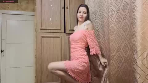 Lisa Salivan online show from November 28, 2025, 11:40 pm