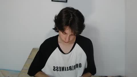 cirosky_elchicopolla online show from March 11, 2026, 4:29 am