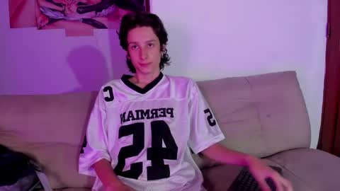 cirosky_elchicopolla online show from March 25, 2026, 3:23 am