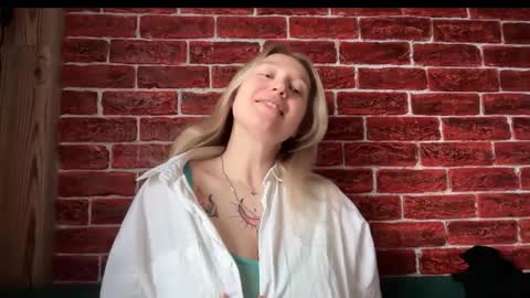 citrusblissss online show from October 27, 2025, 2:59 am