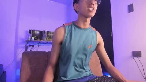 Snapshot of cj_davis1 chatting on November 7, 2025, 8:25 am cj_davis1 online show from November 7, 2025, 8:25 am