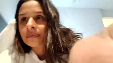 Snapshot of cjtovar90 chatting on December 2, 2025, 5:02 am Joann online show from December 2, 2025, 5:02 am