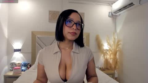 Claire 3 online show from January 14, 2026, 4:07 am