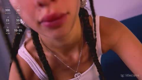 Snapshot of claire_amoure chatting on November 15, 2025, 6:22 am Claire online show from November 15, 2025, 6:22 am