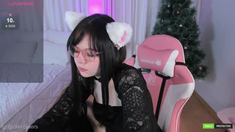 Claire Faers online show from December 8, 2024, 9:24 am