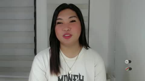 CLAIRE online show from February 13, 2025, 5:48 am