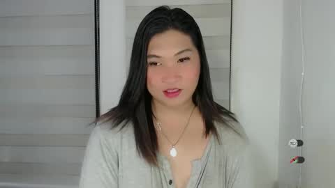 CLAIRE online show from February 24, 2025, 6:36 pm