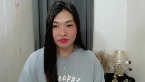 CLAIRE online show from October 11, 2025, 7:07 am