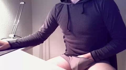 clamshive7 online show from November 20, 2025, 8:03 am