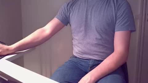 clamshive7 online show from March 11, 2026, 7:31 pm