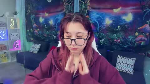 Snapshot of clarabenson chatting on November 25, 2025, 7:25 pm clarabenson online show from November 25, 2025, 7:25 pm