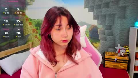 Snapshot of clarabenson chatting on November 28, 2025, 7:38 pm clarabenson online show from November 28, 2025, 7:38 pm