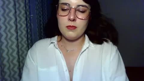 Snapshot of claralovely chatting on July 1, 2026, 6:29 pm Clara online show from July 1, 2026, 6:29 pm