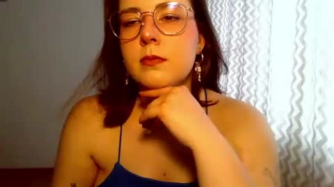 Snapshot of claralovely chatting on July 2, 2026, 10:21 am Clara online show from July 2, 2026, 10:21 am