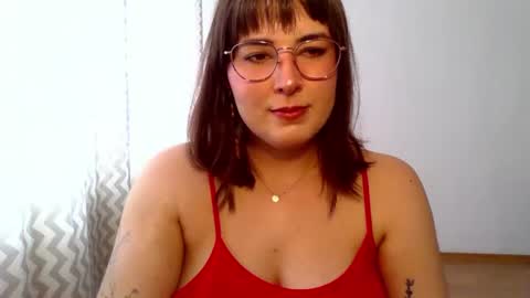 Snapshot of claralovely chatting on July 14, 2026, 10:21 am Clara online show from July 14, 2026, 10:21 am