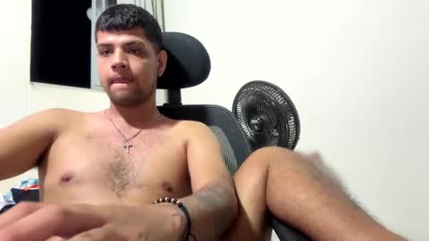 Snapshot of clarentz_baileys chatting on October 8, 2025, 12:19 am Clarentz bby online show from October 8, 2025, 12:19 am