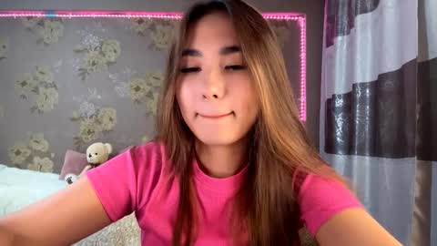 Yuna online show from November 18, 2025, 11:25 am