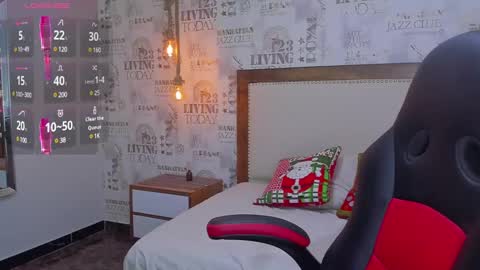 Snapshot of clarise_hall chatting on December 13, 2024, 10:55 pm C L A R I S E online show from December 13, 2024, 10:55 pm