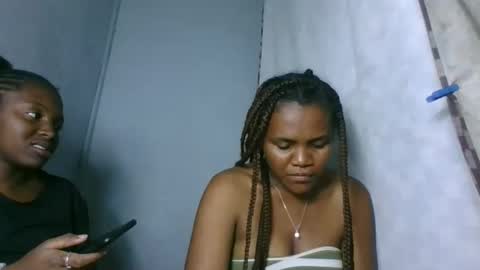 clarisse98 online show from January 14, 2026, 6:57 pm