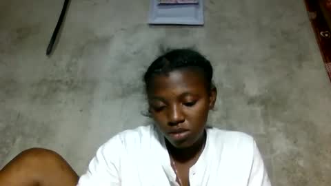 Snapshot of clarisse98 chatting on May 25, 2026, 1:06 pm clarisse98 online show from May 25, 2026, 1:06 pm