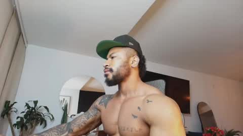 Snapshot of clark_strong chatting on April 16, 2026, 11:33 am clark_strong online show from April 16, 2026, 11:33 am