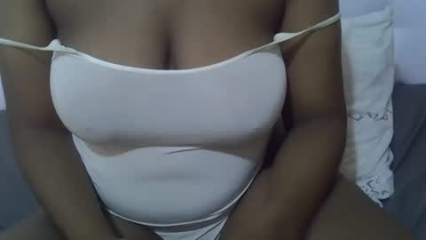 classy_zoey online show from October 2, 2025, 8:10 am